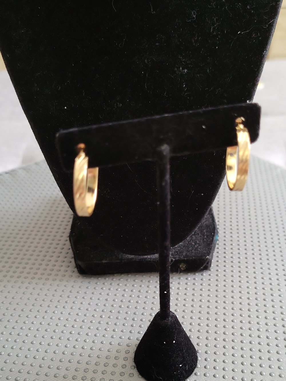 Fashion Jewelry Gold Twisted Hoop Earrings 1" L